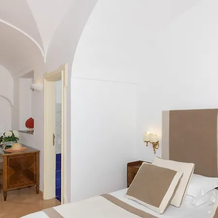 Hotel L'Ancora Positano Exterior photo